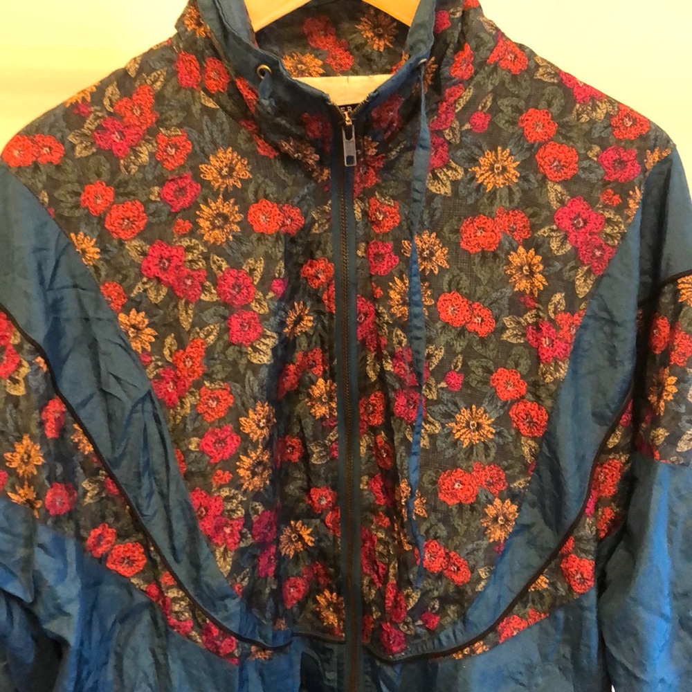 Jacket - Picture 2 of 3